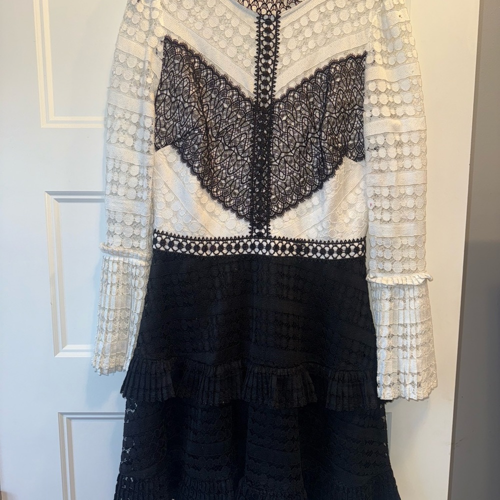 Giani Bernini Black and White Lace Long Sleeve Dress
